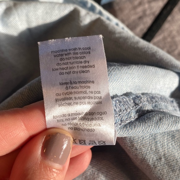 NWT Weworewhat Boyfriend Button-Down Denim Shirt Size: M/L - Picture 7 of 12